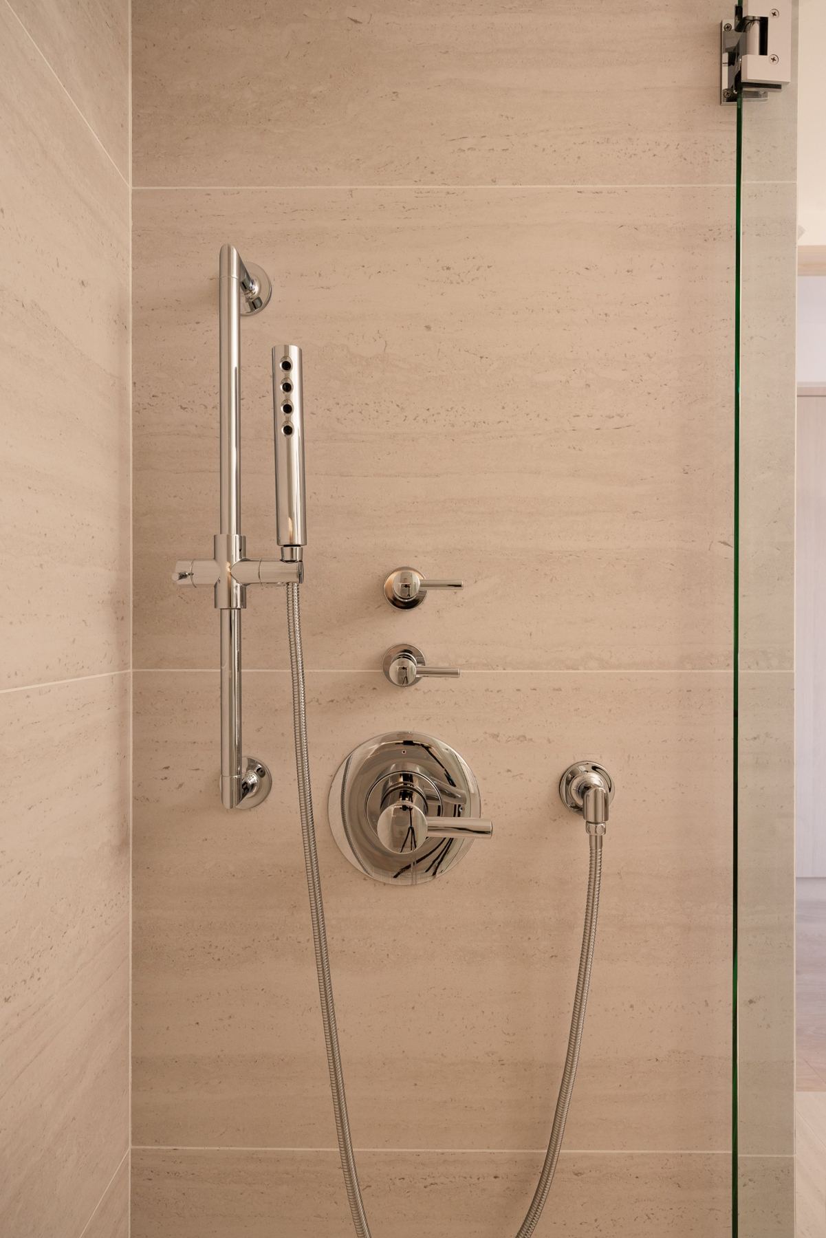 Shower fixtures